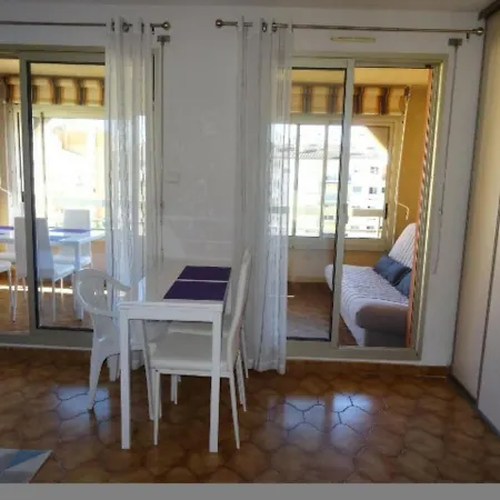 Studio Hyères, 1 Pièce, 4 Personnes - Fr-1-335-57 *