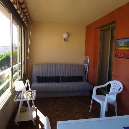 Apartament Studio Hyeres, 1 Piece, 4 Personnes - Fr-1-335-57